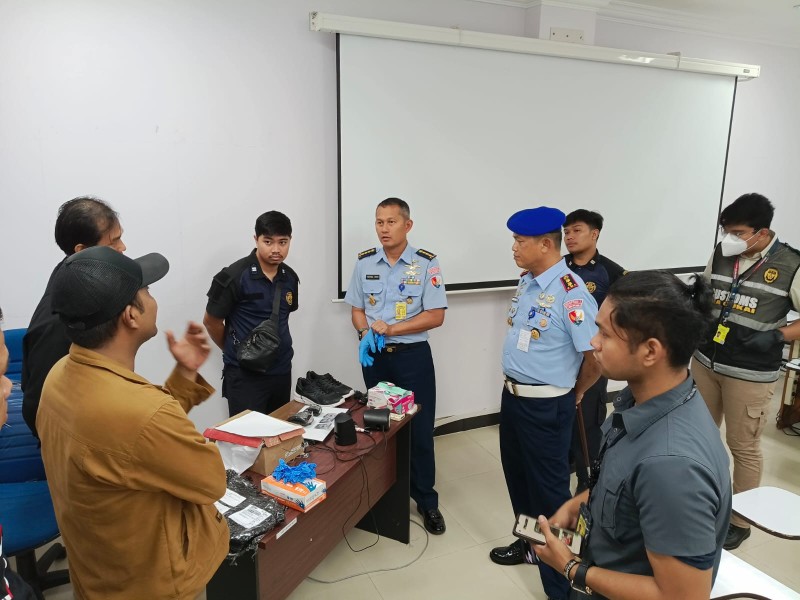 Sinergi Avsec dan TNI AU Gagalkan Penyelundupan Narkoba di Bandara SSK II Pekanbaru