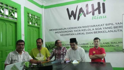 Pemerintah Diduga Main Mata dengan Perusahaan Biang Asap di Riau