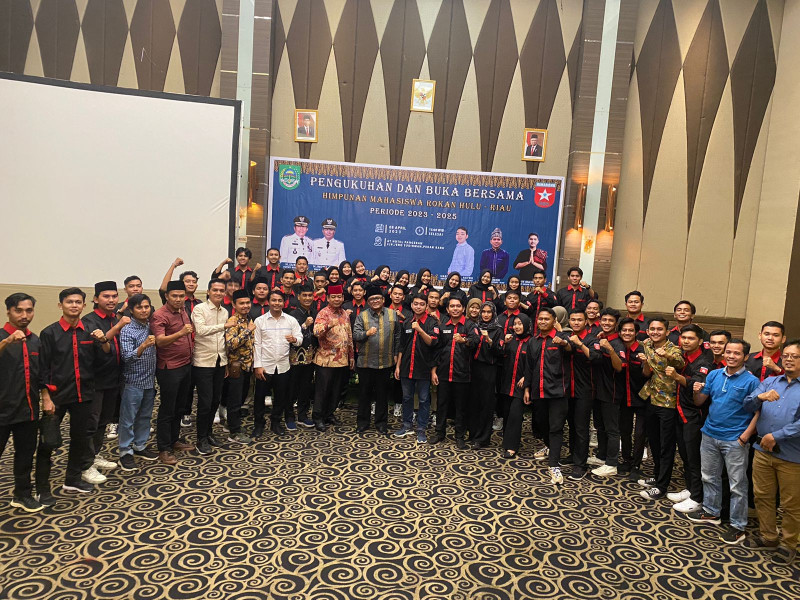 Syafaruddin Poti Wakil Ketua DPRD Provinsi Riau hadiri Pengukuhan HIMAROHU Riau