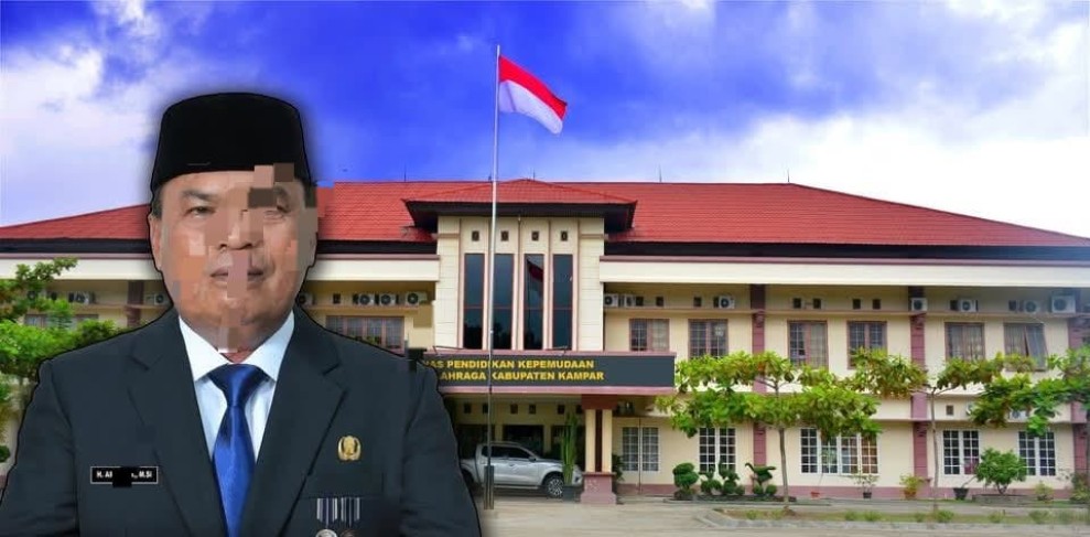 Kasus Chromebook Kampar Rp 43 Miliar Dimulai 'era' Yasir,  Staf : Rokok 'Lukas Enambe' Putus Sambung