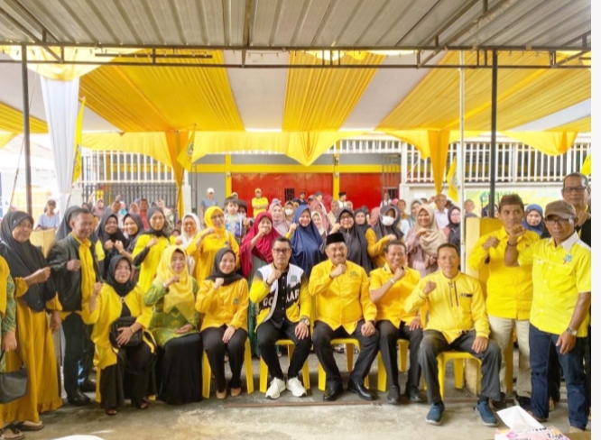HUT Partai Golkr Ke 61 Golkar Meranti Bagikan Sembako dan Doa Bersama