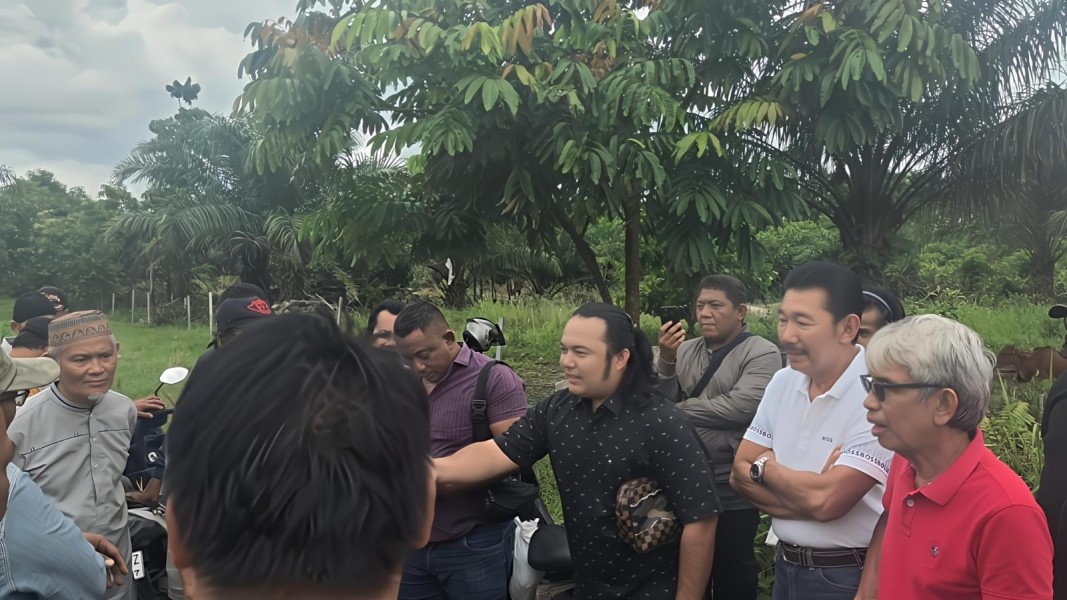 Gunakan Kwitansi Tahun 1988 Bermaterai 10.000,- Pihak Tergugat di Dalam Sidang, Dilaporkan ke Polda Riau