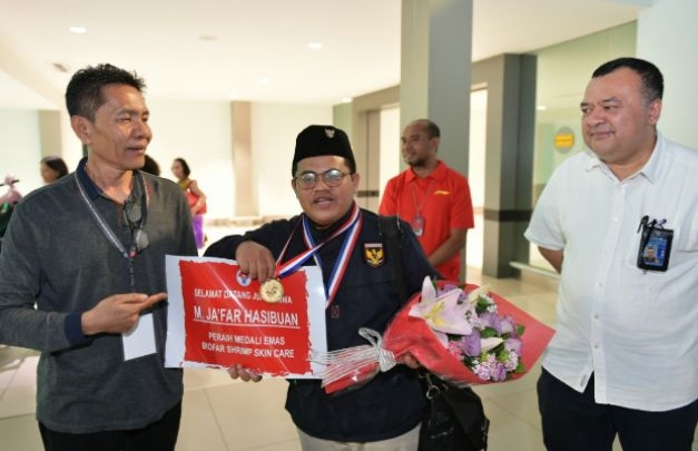 Viral Sadis Di Terminal Amplas Dipermalukan di Ancam Di Cekik Oleh Suruhan Oknum Dishub Medan