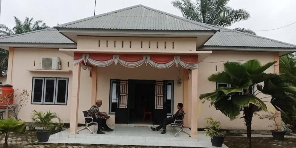 Diberitakan Proyek Cuci Parit Diduga Siluman, Kades Kulim Jaya Warsito Ancam Wartawan