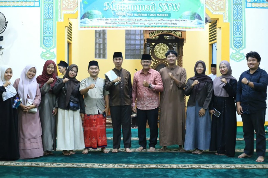 Maulid Nabi di Tebingtinggi Barat, Sekda Meranti Ingatkan Warga Soal Bahaya Karhutla