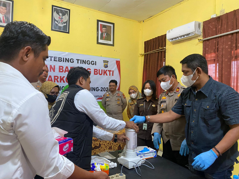 Polsek Tebingtinggi Gelar Pemusnahan Barang Bukti Sebanyak 156,38 Gram Shabu