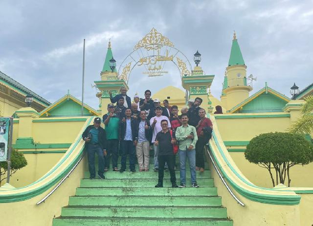 SPS Riau Jelajahi Pulau Penyengat