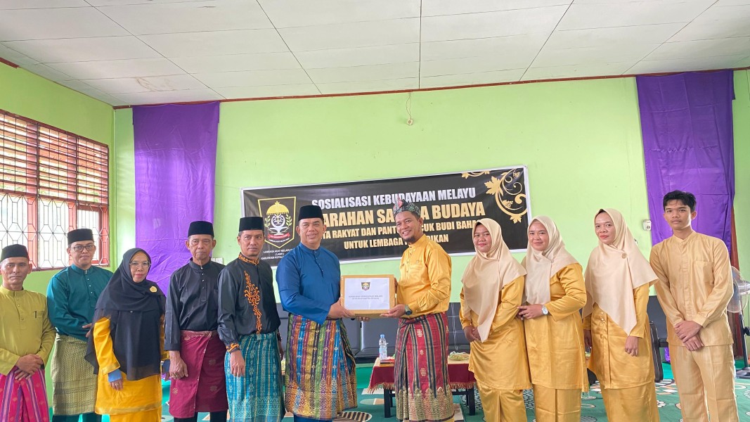 LAMR Kepulauan Meranti Bekerja Sama dengan SMA N 1 Rangsang Barat Laksanakan Syarahan Sastra Budaya