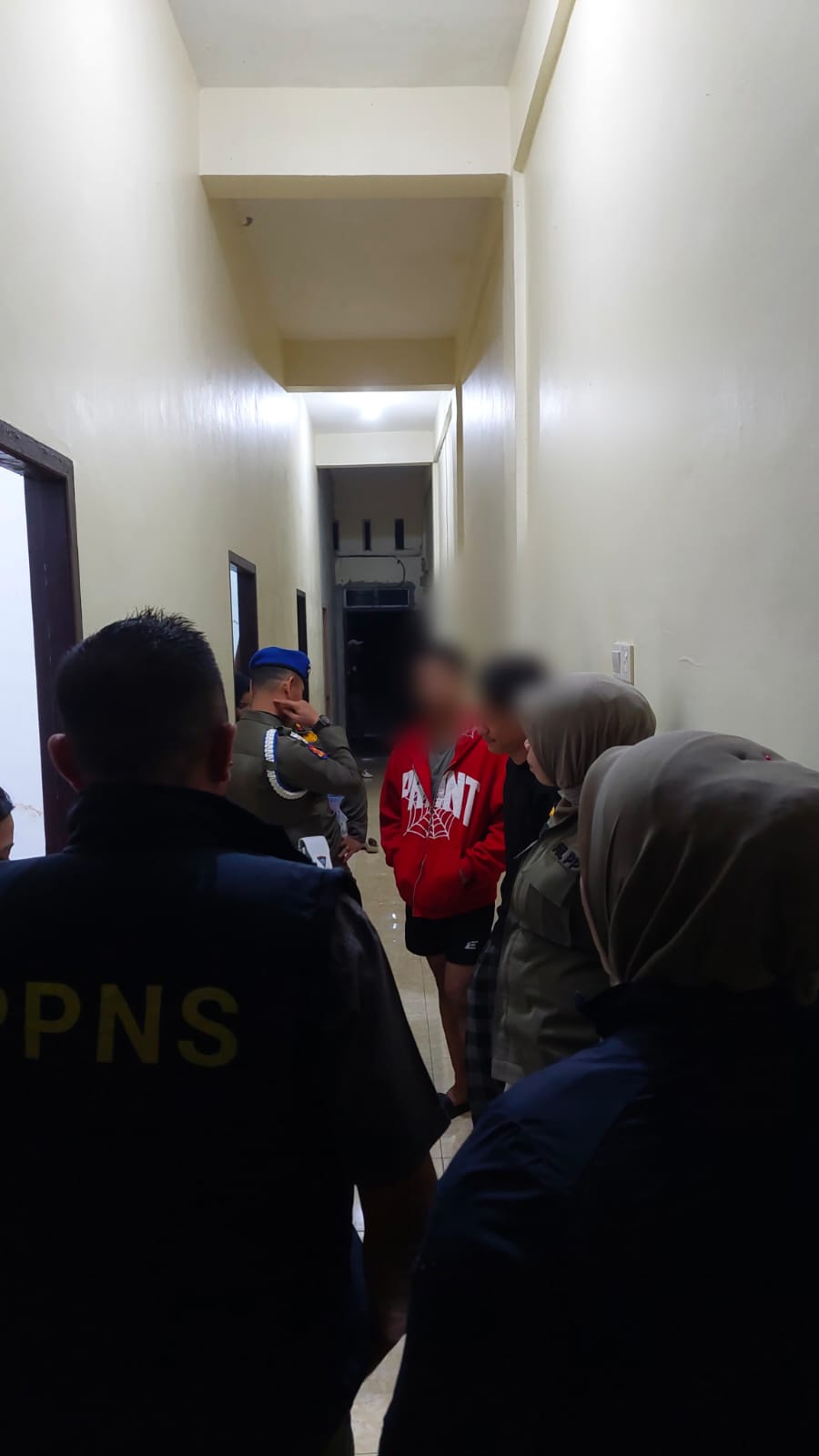 Razia Pekat di Meranti, Petugas Gerebek  Kamar Kos dan Temukan Pasangan Bukan Suami Istri.