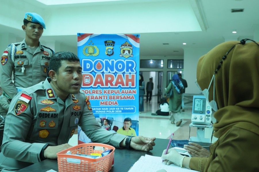 HUT Humas Polri Ke- 75 Aksi Nyata Kapolres Meranti AKBP Gede Bersama Insan Pers Meranti Gelar Donor Darah