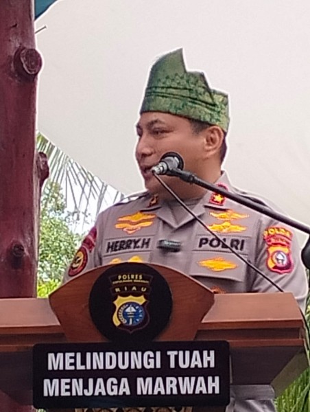 Dua Jendral Sembangi Desa Bokor Dalam Program Jelajah Pulau Serta Sampaikan Pesan Grend Policing.