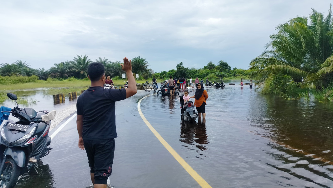 Warga Diminta Waspada, Pintu Waduk PLTA Koto Panjang Dibuka Lebih Tinggi