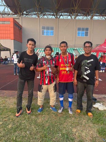 Kalah Tipis 2-1 dari EBR FC, Kampar Junior FA Runner-up Piala Suratin U-17 di Indragiri Hulu